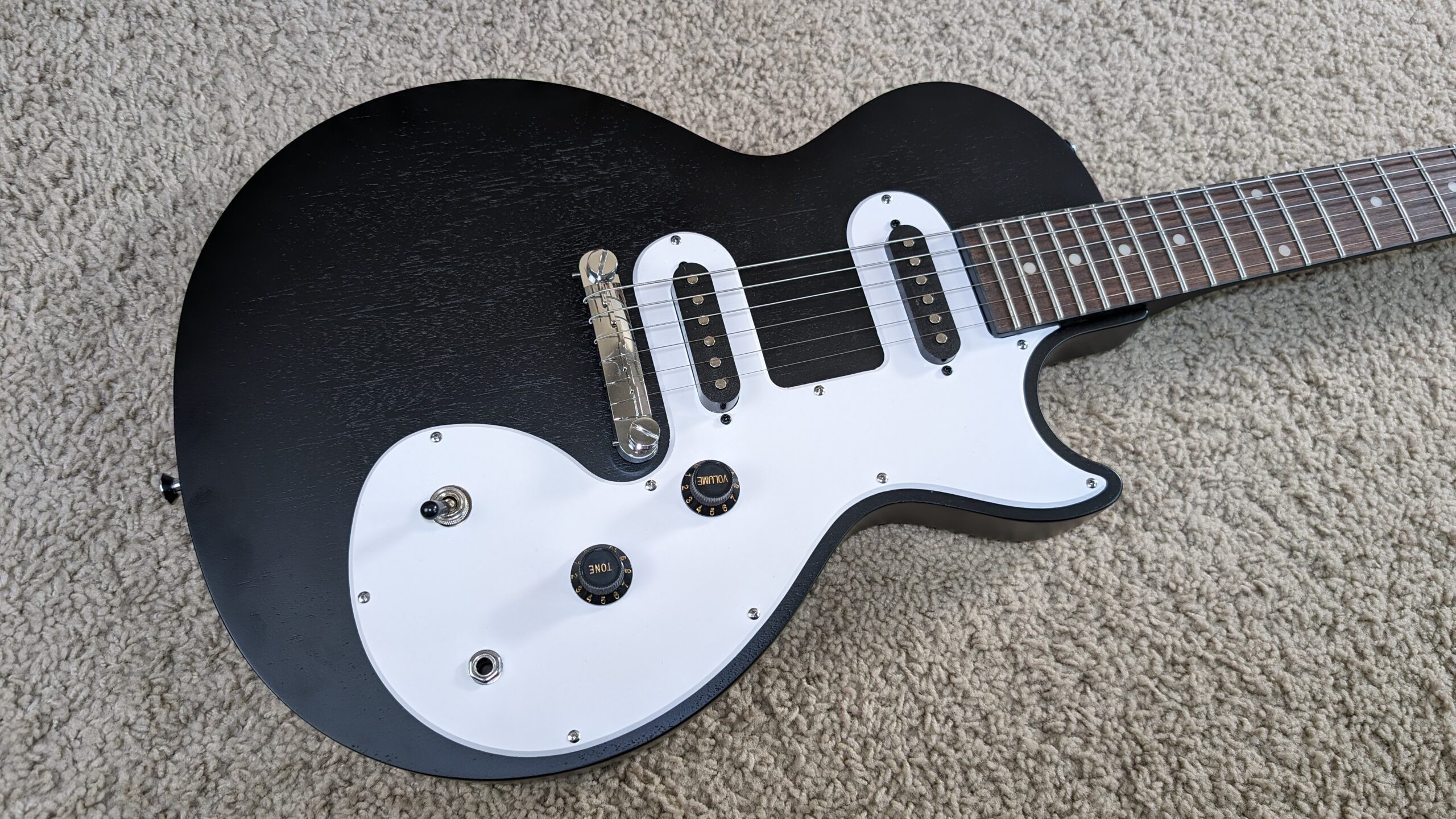Epiphone Les Paul Melody Maker E1 price - entry-level electric guitar
