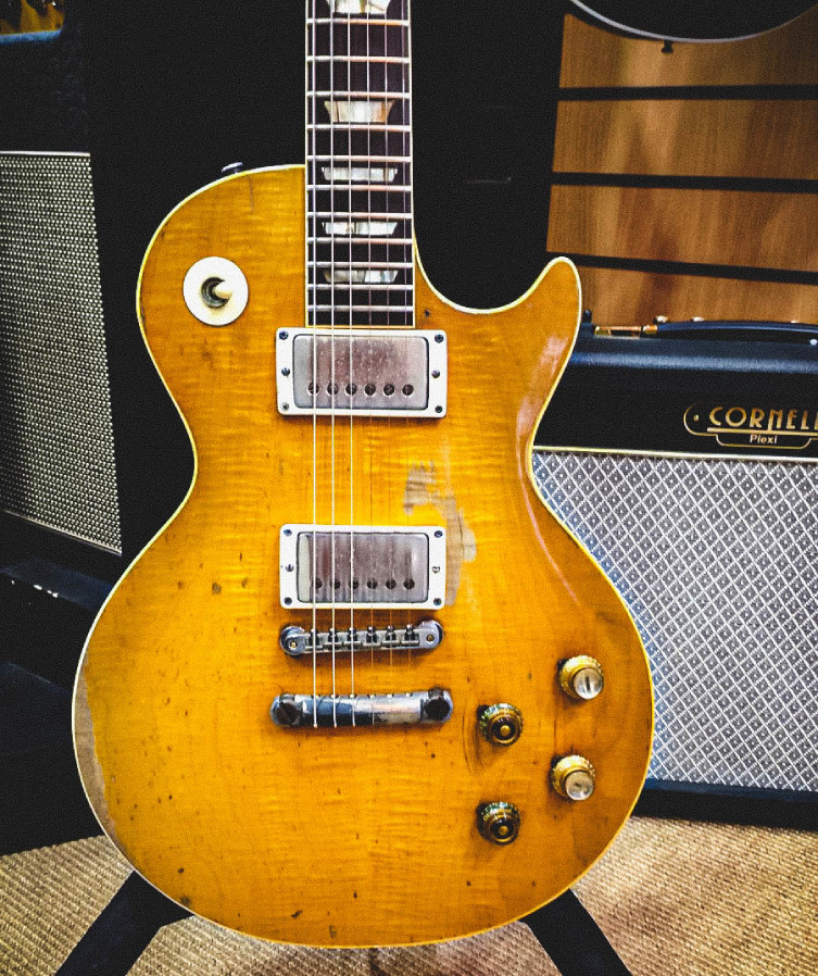 Peter Green playing the 'Greeny' Les Paul