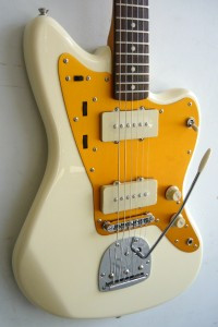 Close-up of the Squier J Mascis Jazzmaster P-90 style pickup.