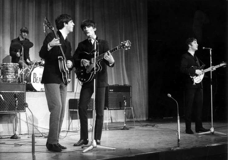 George Harrison playing his first Country Gentleman at a rehearsal in 1963