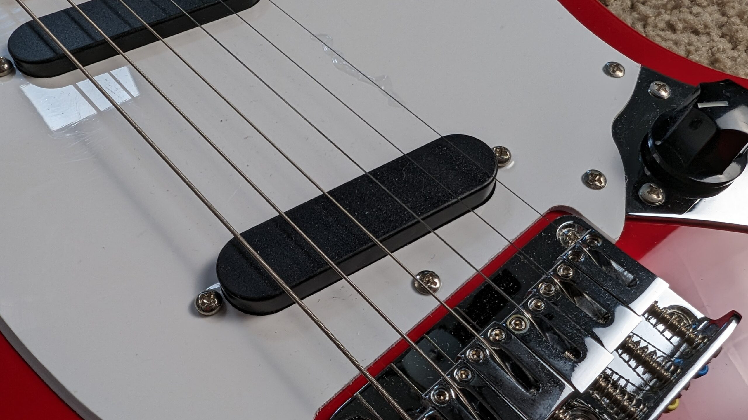 Squier Sonic Mustang Pickups Closeup