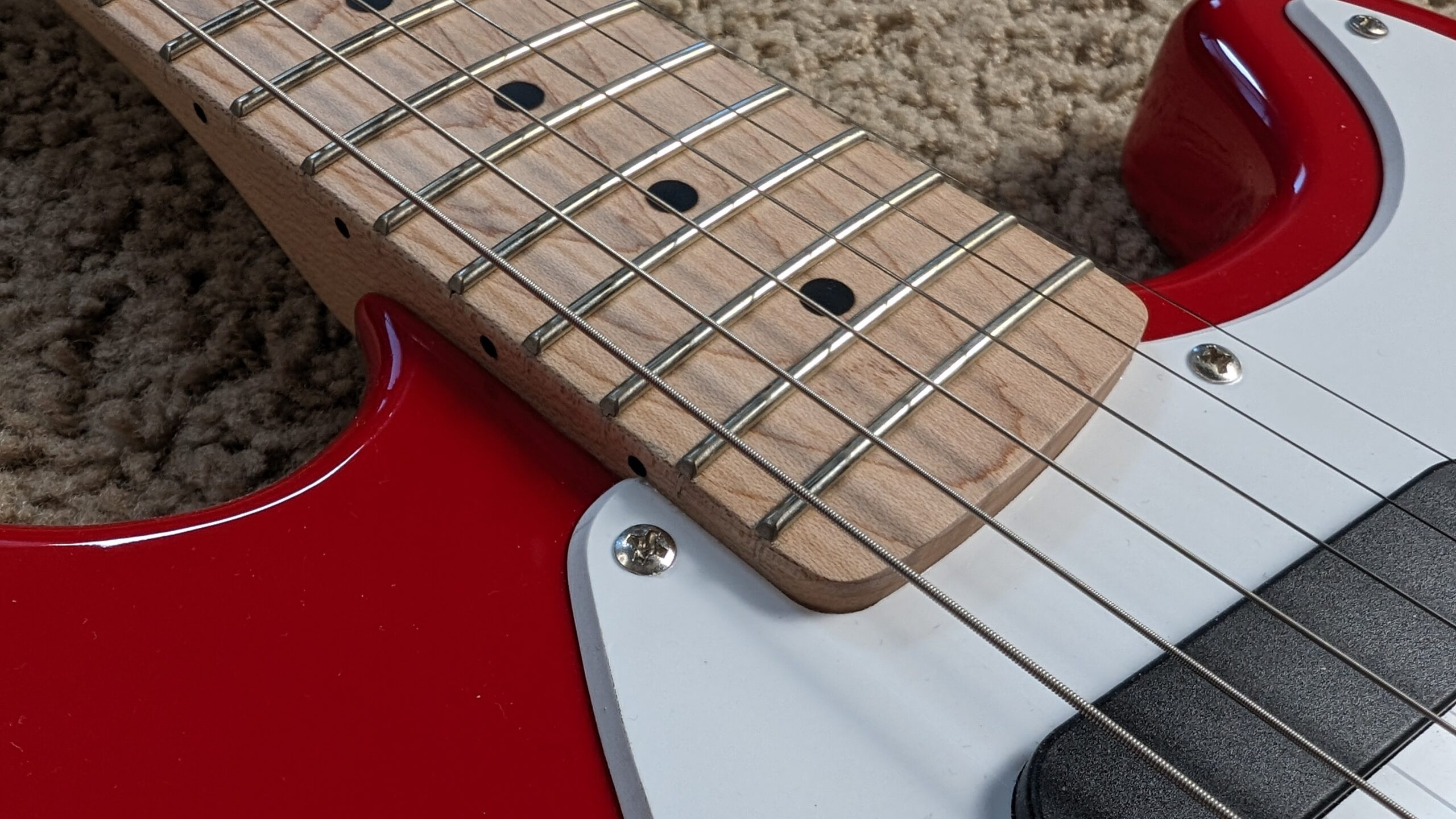 Squier Sonic Mustang Neck Closeup
