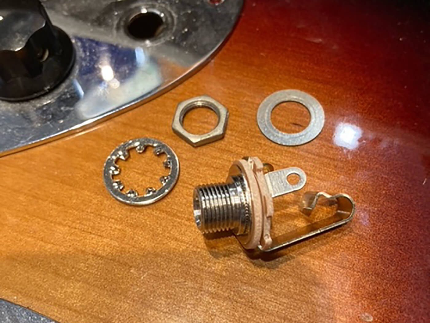 DIY Workshop - Fixing a faulty jack socket