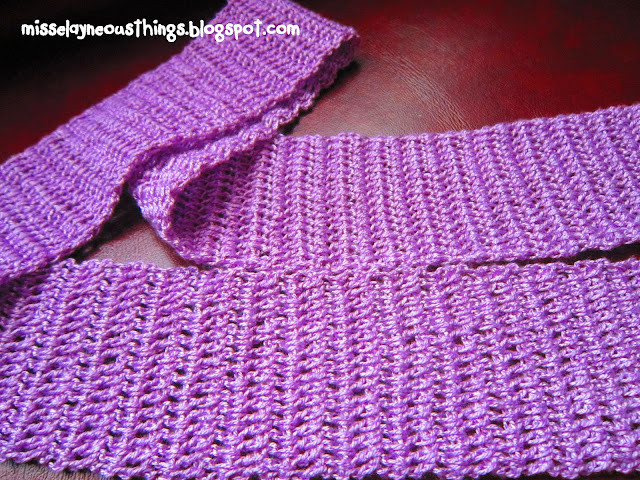Crocheted guitar strap with leather ends