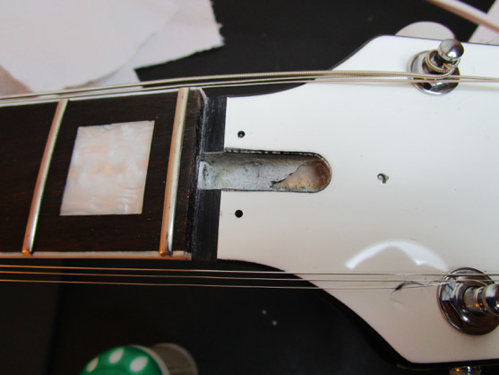 Guitar nut removal